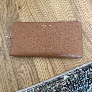 Ted Baker London - Textured Leather Matinee Wallet Cognac